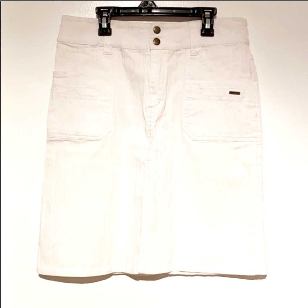 OINT ZERO White Jean Denim Skirt!!!  Size 9
